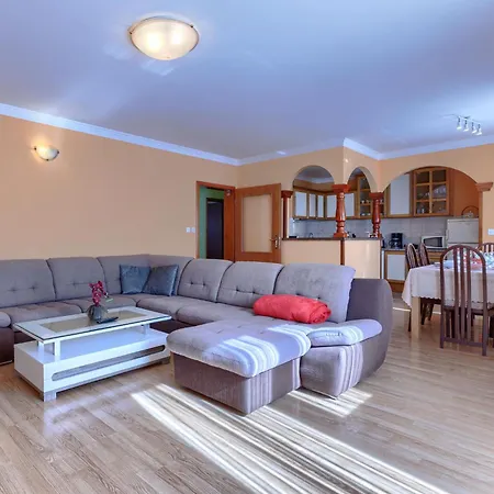 Prázdninový dům Soriso By Interhome Motovun